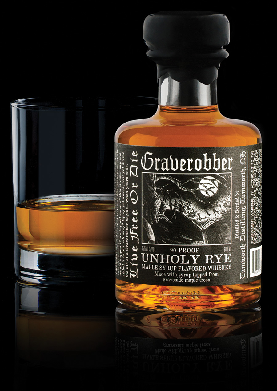 Graverobber Bottle and Pour